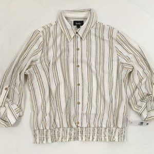 * By & By womens size XL all-season top long sleeves with elastic ruffle bottom